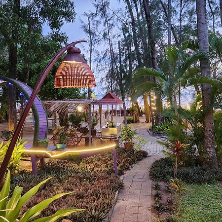 Nataya Round House Coral Bay Resort Kampot Exterior photo