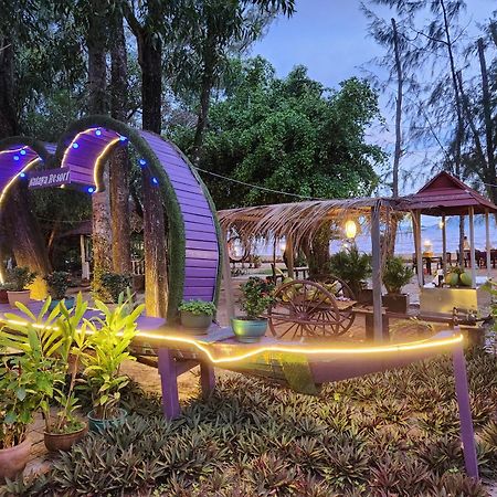 Nataya Round House Coral Bay Resort Kampot Exterior photo