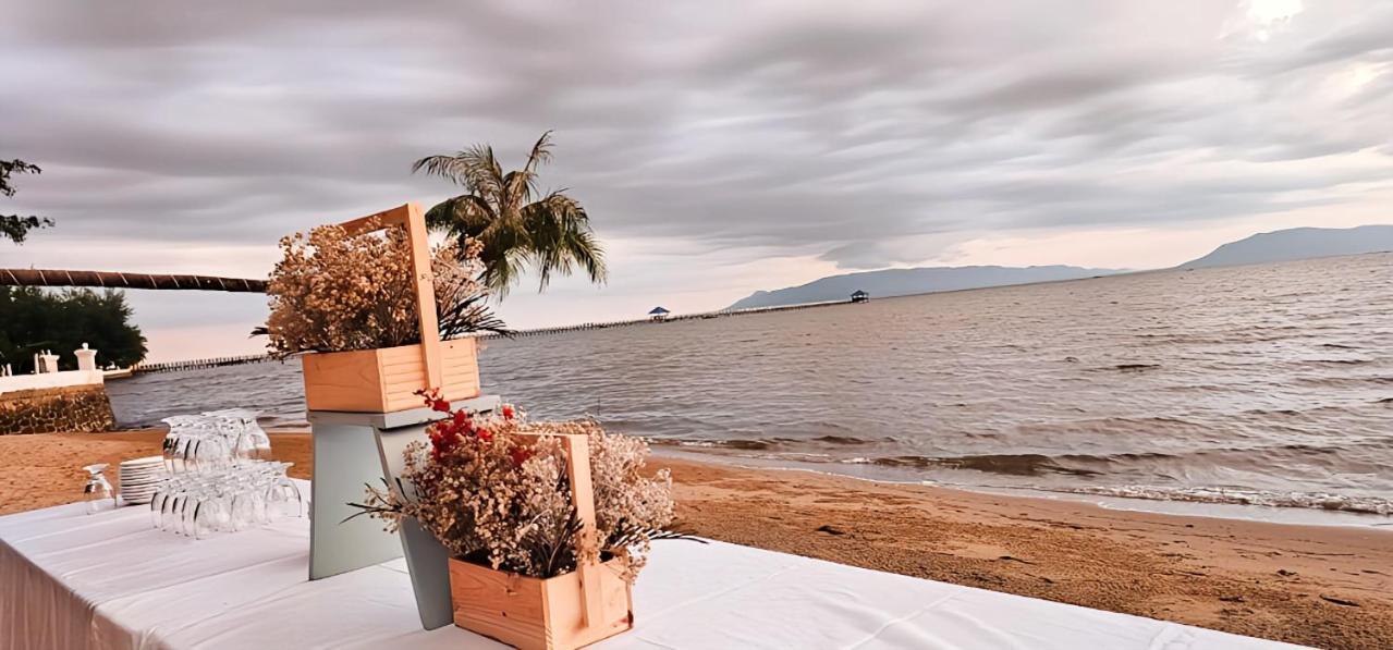 Nataya Round House Coral Bay Resort Kampot Exterior photo