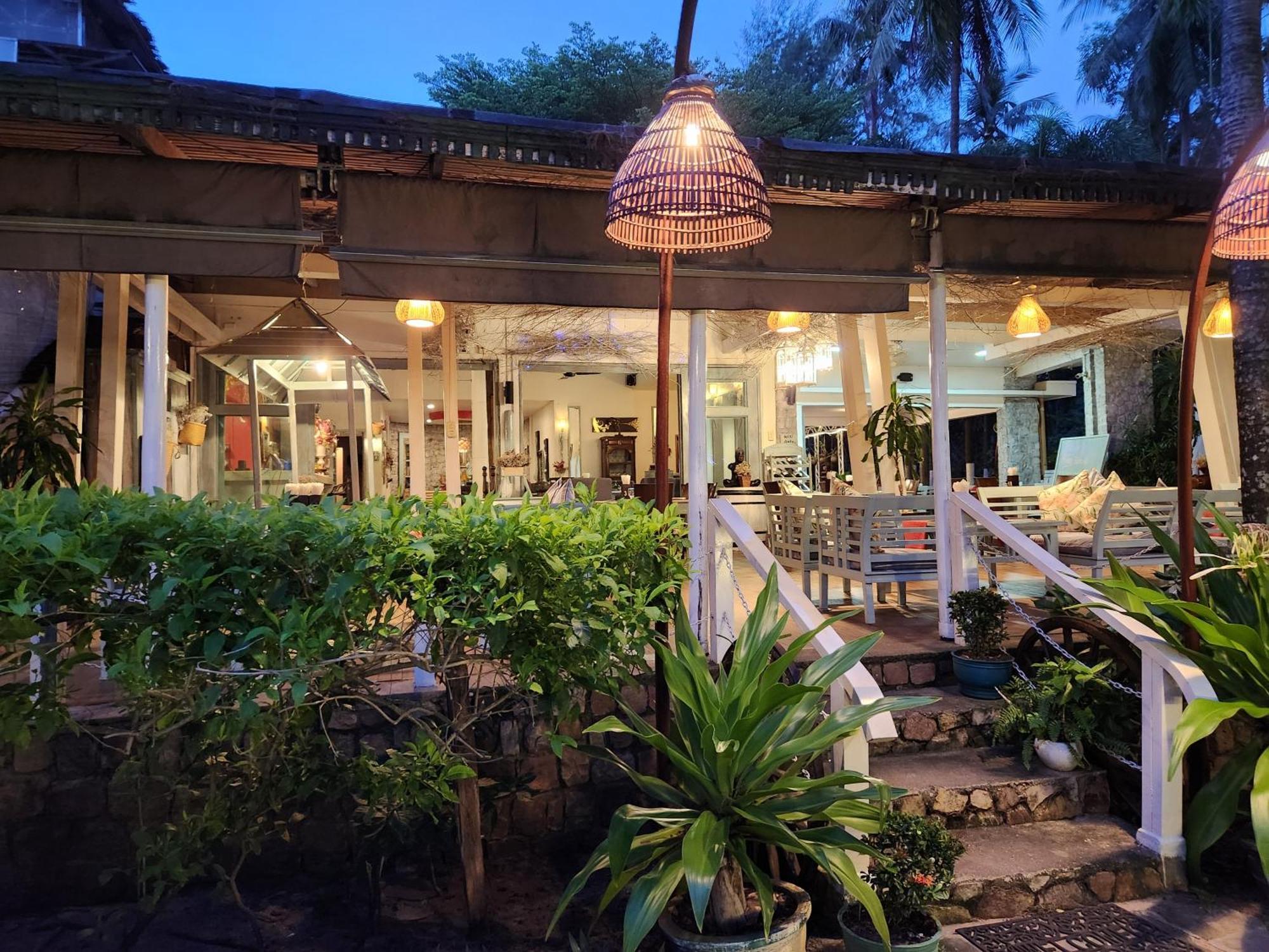 Nataya Round House Coral Bay Resort Kampot Exterior photo